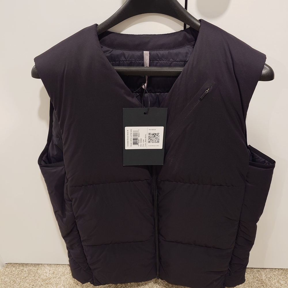 Men's Veilance Black Conduit Vest- Size L, New With Tags!